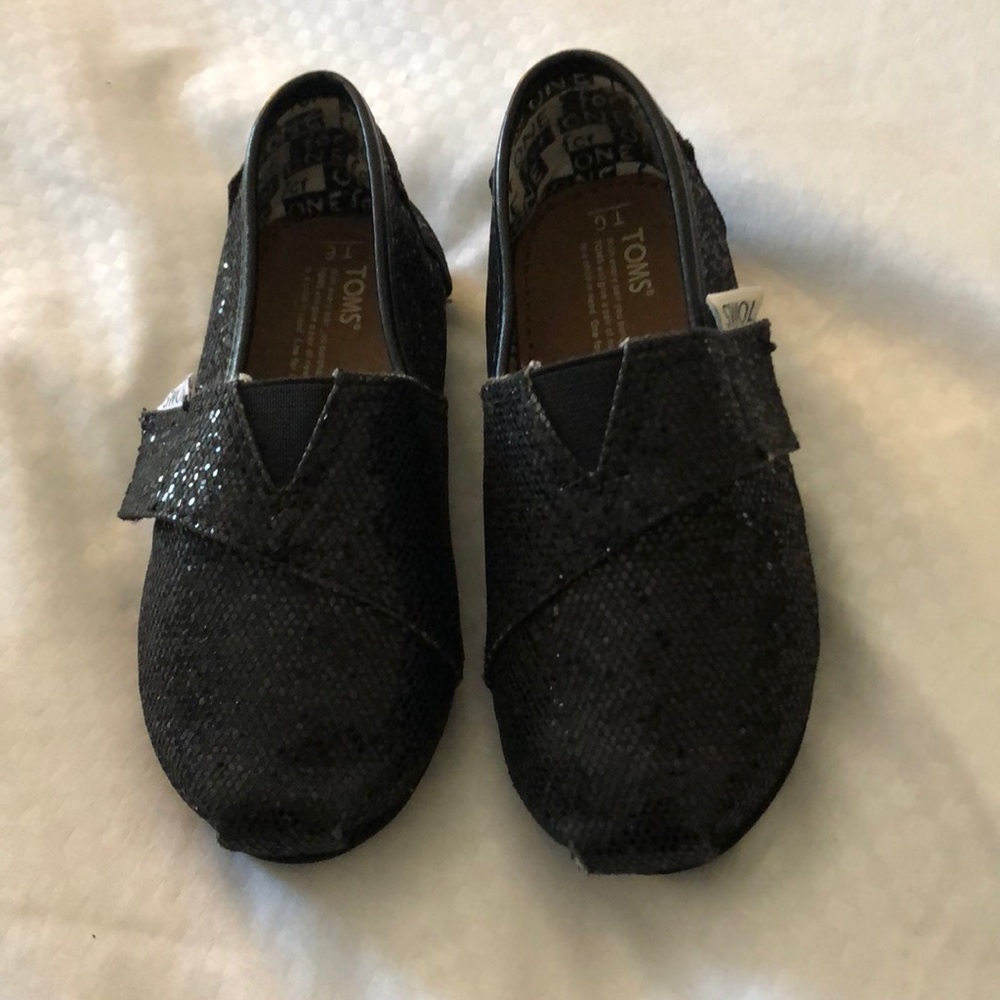 Black shiny toms for toddler girl